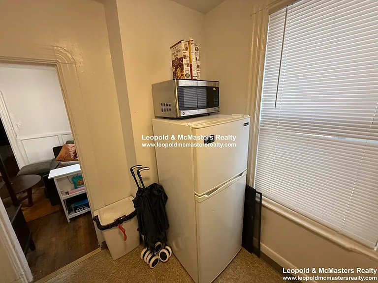24 Mt. Vernon St apartment — Photo 34