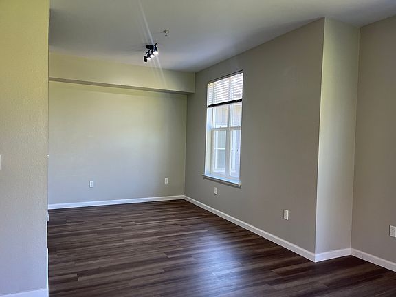 4th image of 3589 Round Barn Blvd #3-103