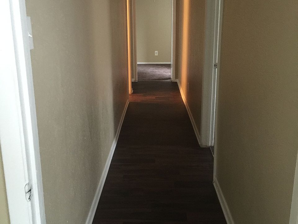 2nd image of 1923 S State Highway 161 APT 6