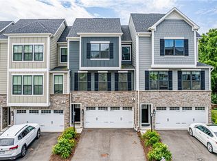112 Laurel Place Ln #101B, Pittsburgh, PA 15241
