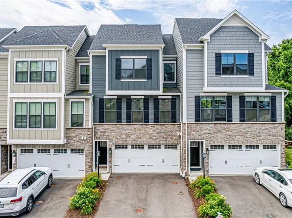 112 Laurel Place Ln #101B, Pittsburgh, PA 15241