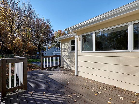 4th image of 11909 Autumn Lakes Dr
