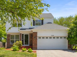 2308 Periwinkle Ct, Naperville, IL 60540