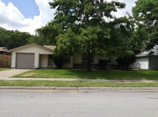 106 SW Moody St, Burleson, TX 76028
