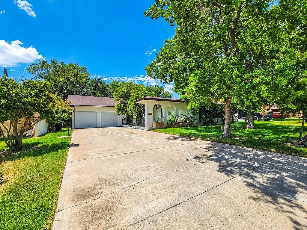 1265 N Bibb Ave, Eagle Pass, TX 78852 MLS 76611 Zillow