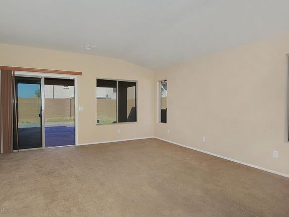 5th image of 10346 W Wood St