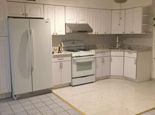 2349 Whitestone Expy, Flushing, NY 11357