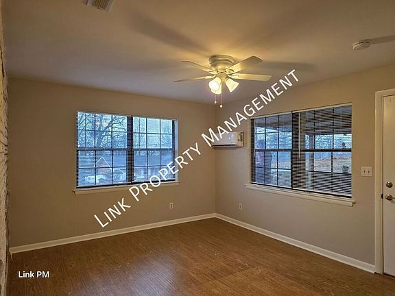 4th image of 3731 Knollwood Dr