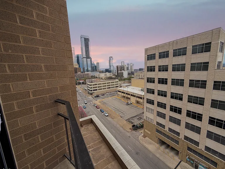 1122 Colorado St #1301 — Photo 15