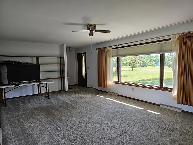 W330N9225 W Shore Dr — Photo 7