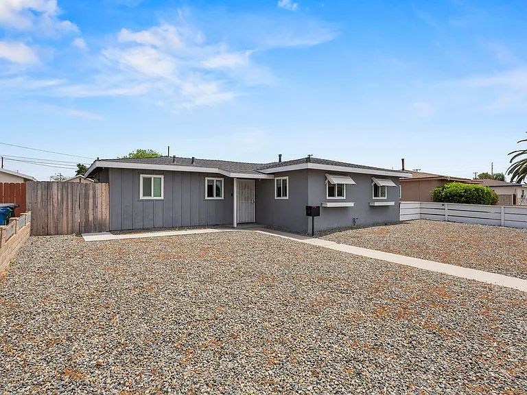 13192 Edwards St — Photo 16