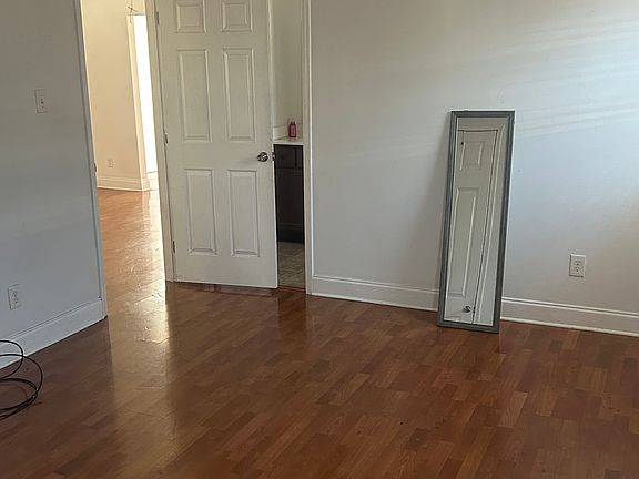 3rd image of 5015 Marais St
