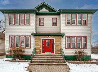 532 South St, Elgin, IL 60123