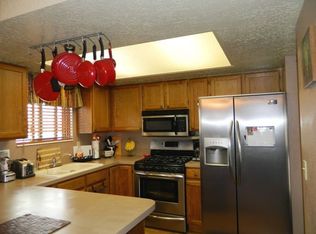 862 W Carter Dr, Riverdale, UT 84405
