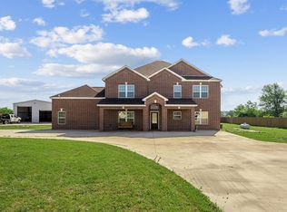 886 Zilss Rd, La Grange, TX 78945