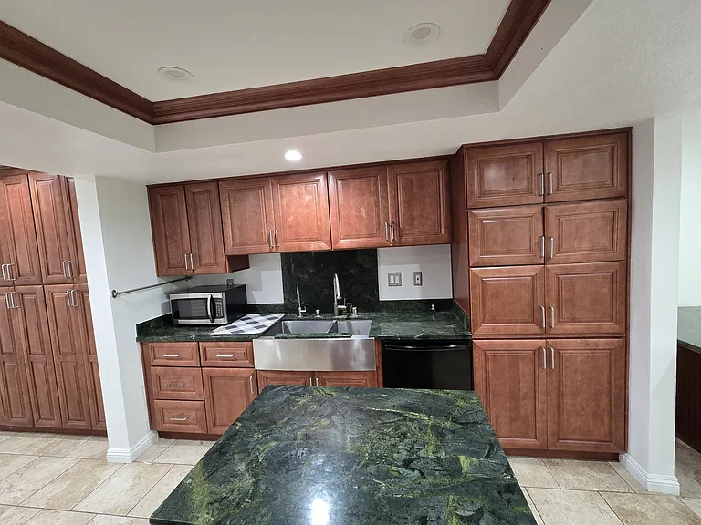 7542 Rosedale Ct — Photo 18