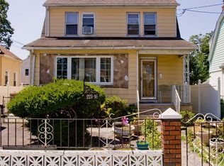 22316 109th Ave, Queens Village, NY 11429