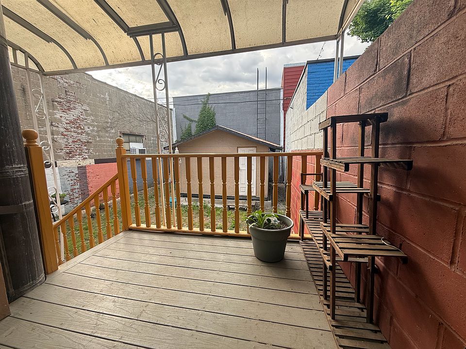 1st image of 235 Starr St #1R