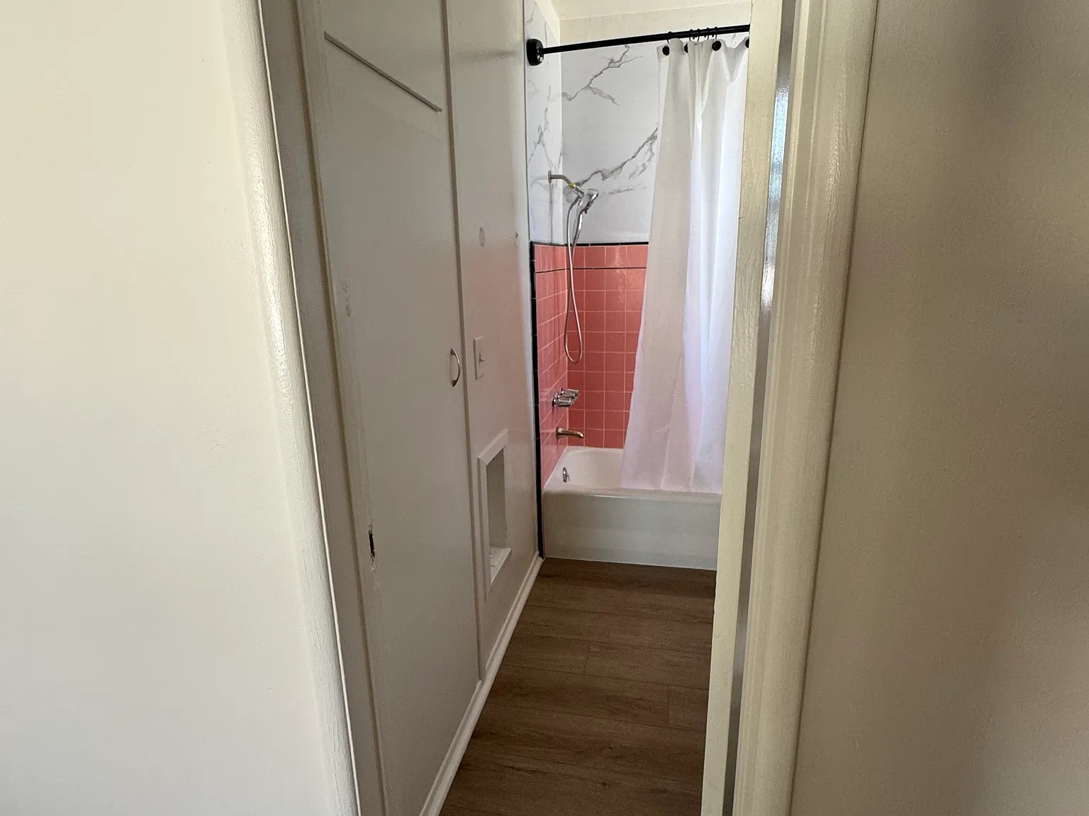 1 bed, 700 sqft, $1,950 — Photo 4