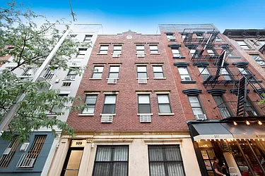 Rented by R New York