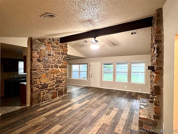 5th image of 1116 W Birmingham St