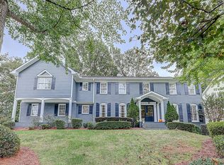 5145 Meadowcreek Dr, Dunwoody, GA 30338