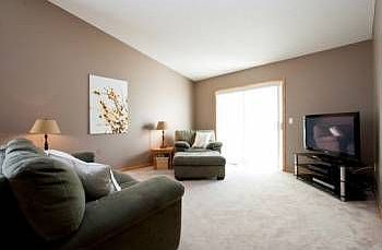 3rd image of 894 125th Dr NE