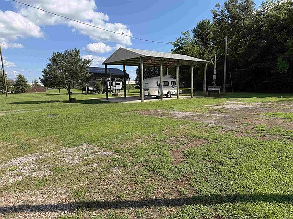 4th image of 3045 Catfish Ln