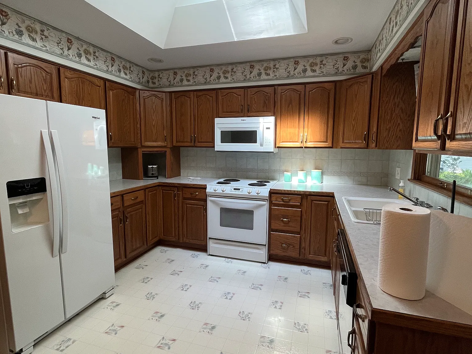 3 bed, 1.5 bath, 1125 sqft, $1,700 — Photo 1