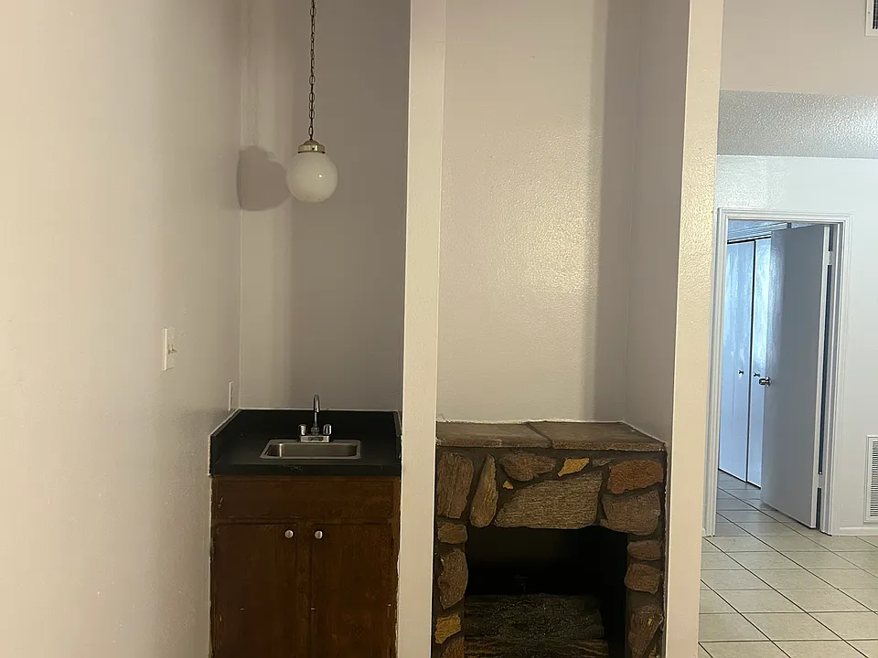 Wet bar and Fireplace