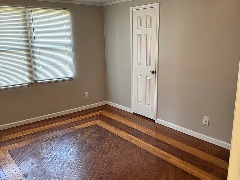 3200 Buffett Ct — Photo 8