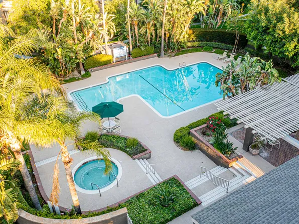 Sunrise Apartments