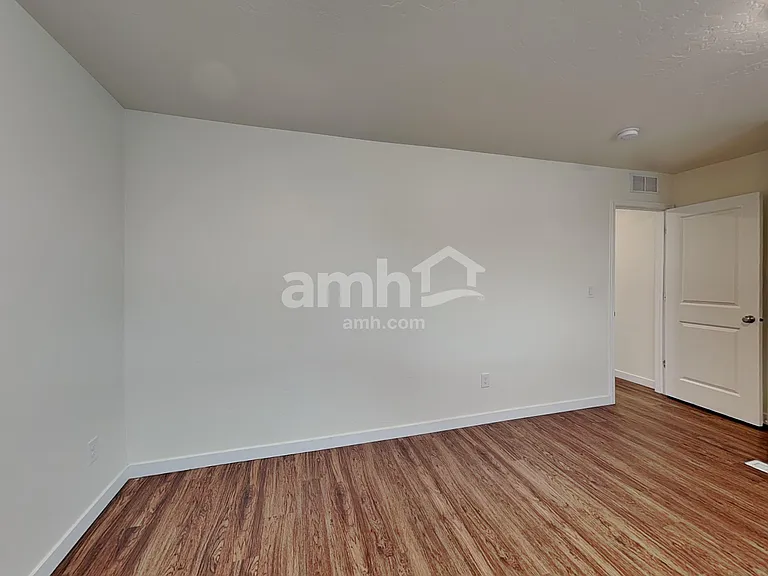 898 N Garnet Creek Ave — Photo 13