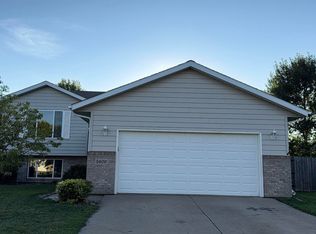 5609 S Cain Ave, Sioux Falls, SD 57106
