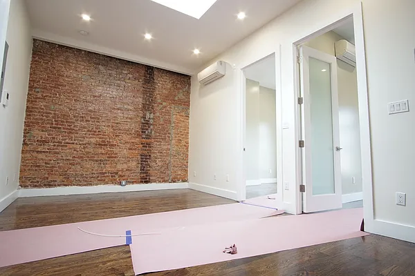 Rented by Lofts and Flats LLC | media 1