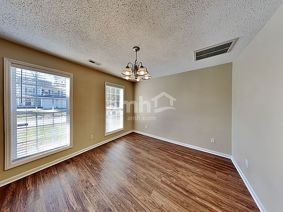 5th image of 4319 Armitage Dr