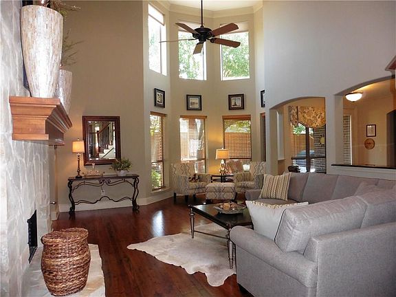 4th image of 7724 Grace Dr