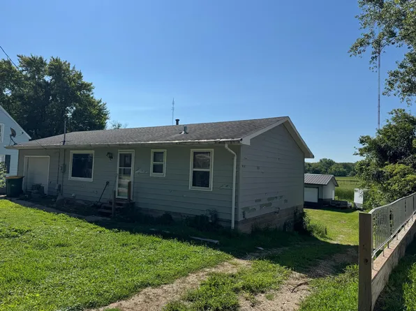 319 W 7th St, Albert Lea, MN 56007