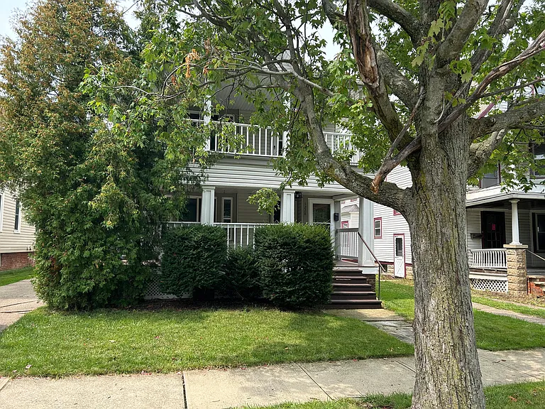 1230 Cranford Ave — Photo 1