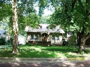 1334 N 2nd St, Arkansas City, KS 67005