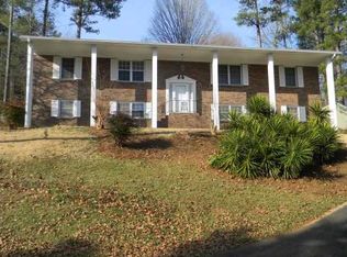 279 Heck Rd NE, Kennesaw, GA 30144