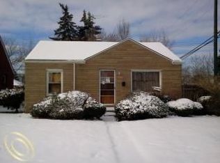 19215 Rowe St, Detroit, MI 48205