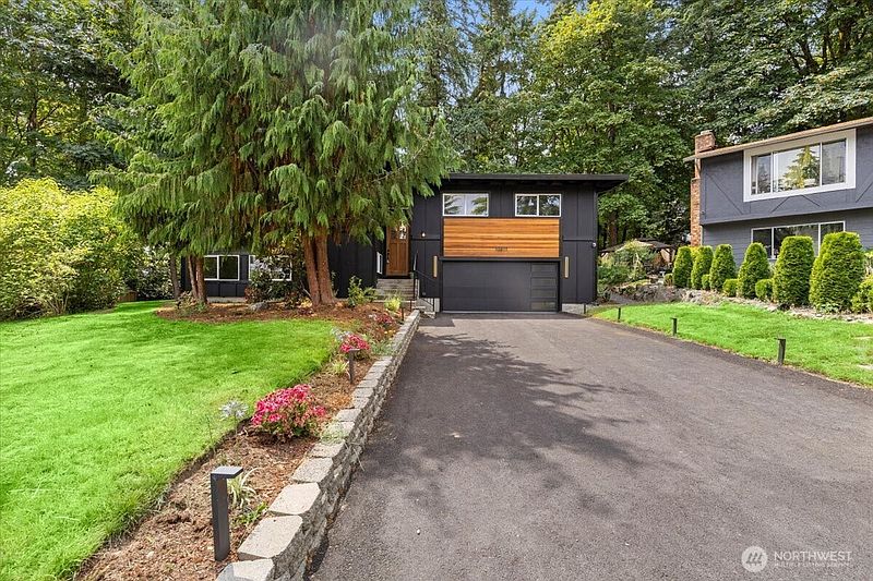 2nd image of 10811 NE 154th Court