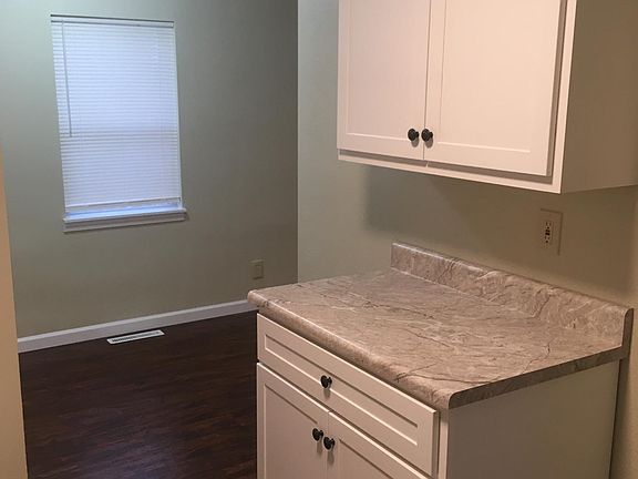 Newly Renovated Kitchen