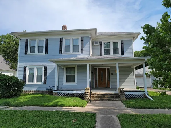 714 W Locust St, Independence, KS 67301