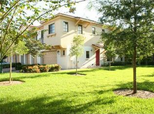 6093 Grand Cypress Cir W, Coconut Creek, FL 33073