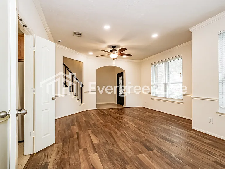 17311 Scotts Bluff Ct — Photo 14