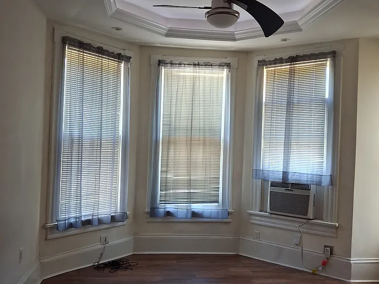 1625 Coleman Ave — Photo 6