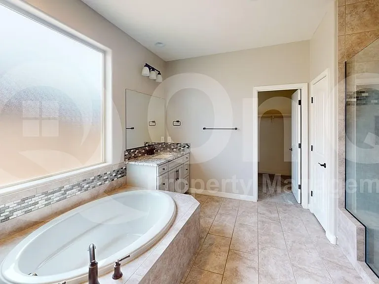 11818 N Silverscape Dr — Photo 6