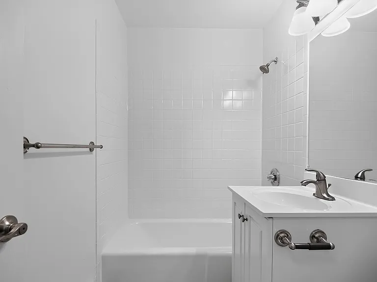 Ridgeway Place — Photo 35